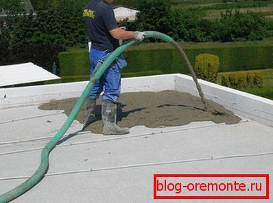Beton lapostető öntése