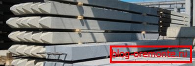A beton cölöpök különböző típusúak és különböző minőségű habarccsal készülnek. A beton cölöpök különböző típusúak és különböző minőségű habarccsal készülnek.
