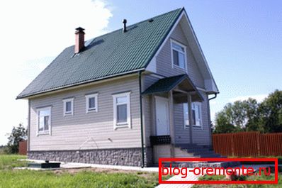 Minél egyszerűbb a projekt, annál olcsóbb az építkezés. Minél egyszerűbb a projekt, annál olcsóbb az építkezés.