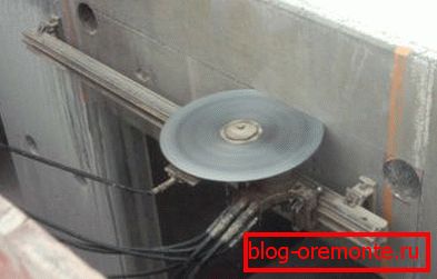 Milyen eszközöket használ a vasbeton beton vágására gyémánt körökkel? Milyen eszközöket használ a vasbeton beton vágására gyémánt körökkel?