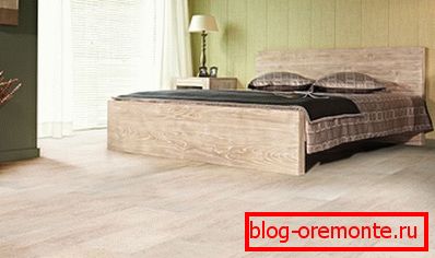 Fehér laminált szoba