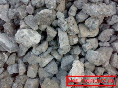 A fotó - beton hulladékban A fotó - beton hulladékban
