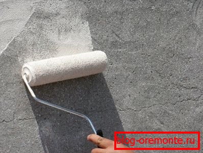 A fotó - a használata a görgő alkalmazása talaj A fotó - a használata a görgő alkalmazása talaj