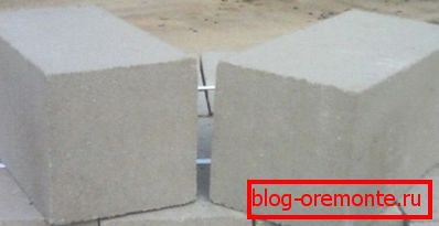 Kis betonelemek 20x20x40 az alapozáshoz Kis betonelemek 20x20x40 az alapozáshoz