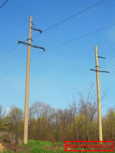 Egyláncú betonpylon átviteli vonal - a legegyszerűbb és költséghatékony megoldás Egyláncú betonpylon átviteli vonal - a legegyszerűbb és költséghatékony megoldás