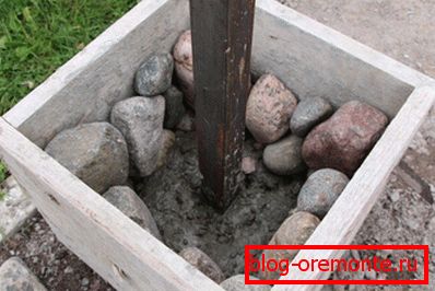 Kő post támogatás Kő post támogatás
