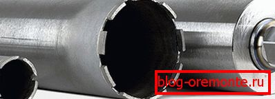 A gyémántszegmensekkel és a farokrögzítéssel való kötés eltérő lehet. A gyémántszegmensekkel és a farokrögzítéssel való kötés eltérő lehet.