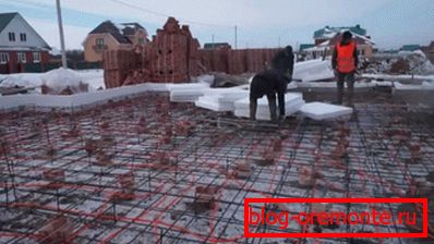 A hőt a fektetett huzalokból átvisszük a megoldásba. A hőt a fektetett huzalokból átvisszük a megoldásba.