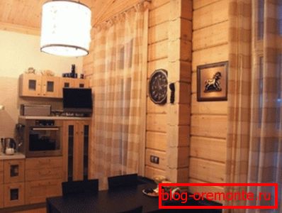 A faház egyszerűsége és kényelme A faház egyszerűsége és kényelme