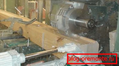A profilalkotás folyamata. A modern automatizált vonalak a legtöbb munkát az emberi beavatkozás nélkül teszik meg. A profilalkotás folyamata. A modern automatizált vonalak a legtöbb munkát az emberi beavatkozás nélkül teszik meg.