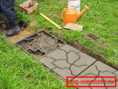 Egy konkrét járópálya létrehozása a kertben Egy konkrét járópálya létrehozása a kertben