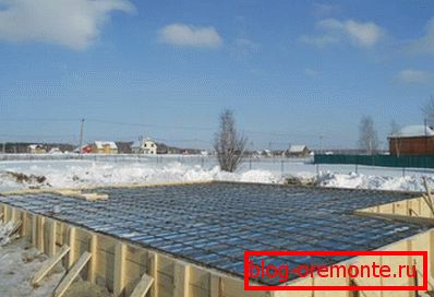 Az építési előírások betiltása a konkrét technológiák alkalmazása nélkül negatív hőmérsékleten történik. Az építési előírások betiltása a konkrét technológiák alkalmazása nélkül negatív hőmérsékleten történik.