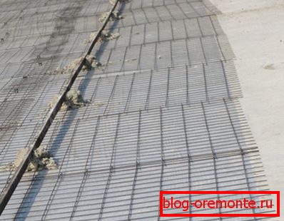Szerelt jeladó a padlókhoz Szerelt jeladó a padlókhoz