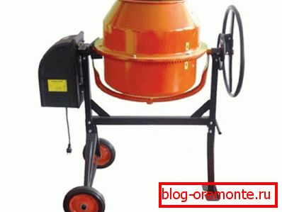 Egy közönséges betonkeverő keverőként működhet. Egy közönséges betonkeverő keverőként működhet.