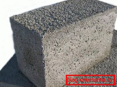 Az ilyen típusú beton kész kőjének megjelenése
