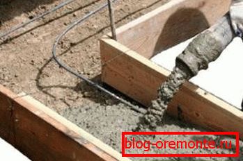 Zsaluzat betöltése beton B30-mal Zsaluzat betöltése beton B30-mal